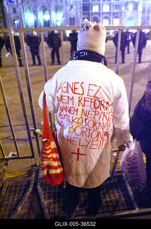 Zavargások a Kossuth téren-stock-foto