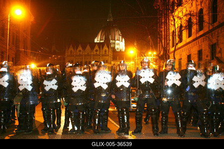 Zavargások a Kossuth téren-stock-foto