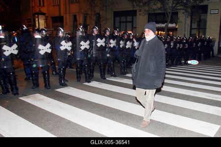 Zavargások a Kossuth téren-stock-foto