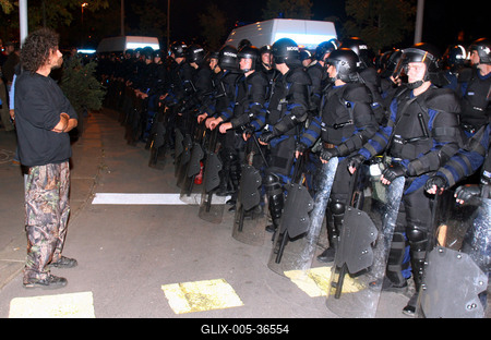 Ismét a kormány ellen tüntettek a Kossuth téren-stock-foto