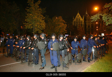 Ismét a kormány ellen tüntettek a Kossuth téren-stock-foto
