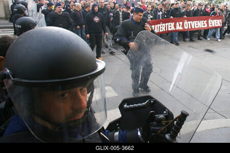 56-ra emlékeznek a Hatvanégy Vármegye Mozgalom aktivistái-stock-foto