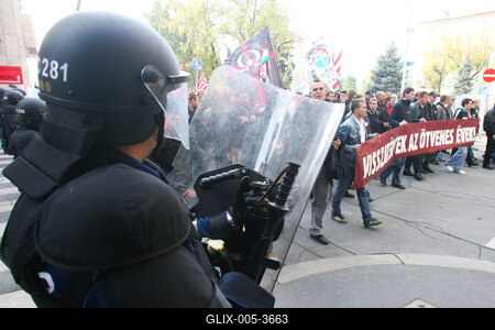 56-ra emlékeznek a Hatvanégy Vármegye Mozgalom aktivistái-stock-foto