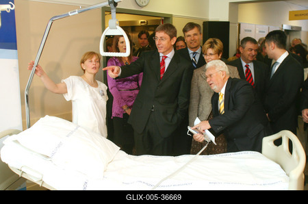 Ünnepélyes pillanatok a kőbányai Bajcsy-Zsilinszky Kórházban-stock-foto