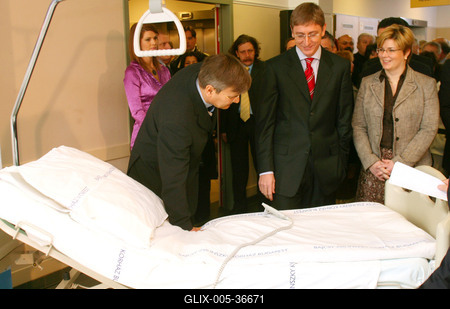 Ünnepélyes pillanatok a kőbányai Bajcsy-Zsilinszky Kórházban-stock-foto