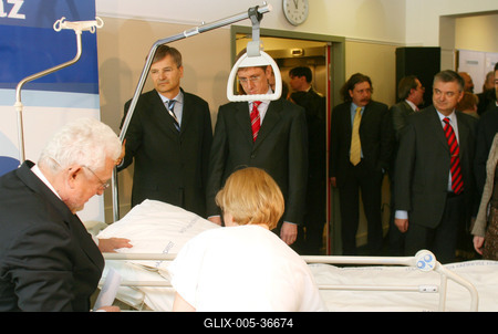 Ünnepélyes pillanatok a kőbányai Bajcsy-Zsilinszky Kórházban-stock-foto