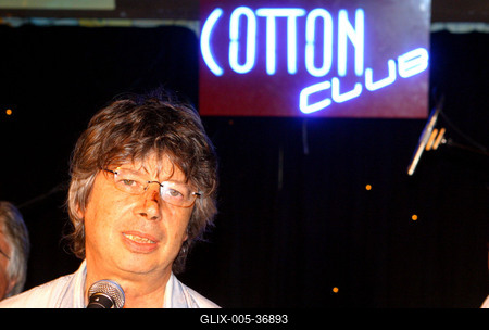 Lemezbemutató a Cotton Clubban - Az Illés dalai mai zenekarok tolmácsolásában-stock-foto