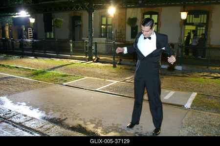 Ma befejeződik a Rokonok forgatása-stock-foto