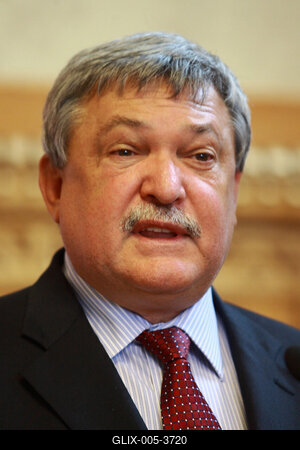 Orbán Viktor és Csányi Sándor sajtótájékoztatója a Parlamentben-stock-foto