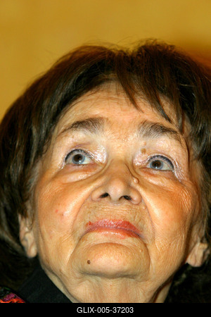 Szabó Magda 88 éves-stock-foto