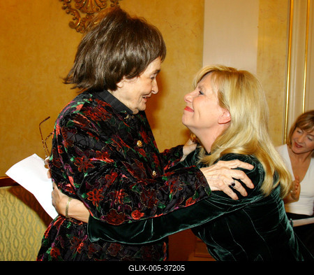 Szabó Magda 88 éves-stock-foto