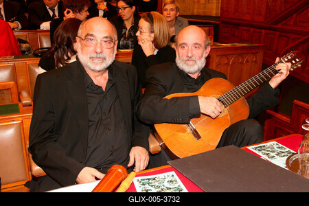 Elie Wiesel Budapesten-stock-foto