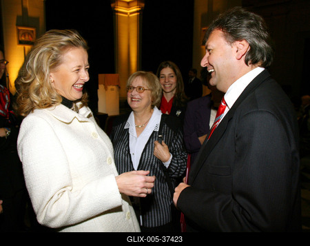 A kulturális miniszter megnyitotta a Van Gogh-kiállítást-stock-foto