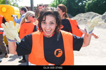 Sztárok takarították a várost-stock-foto