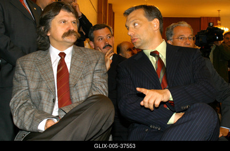 Együttműködést írt alá a Fidesz és a Nemzeti Fórum-stock-foto