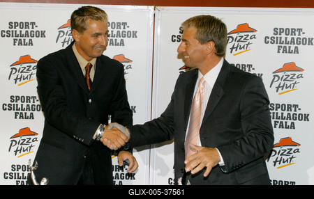 A Lázár-testvérek kézlenyomata is felkerül a Magyar Sportcsillagok Falára-stock-foto