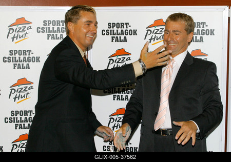 A Lázár-testvérek kézlenyomata is felkerül a Magyar Sportcsillagok Falára-stock-foto