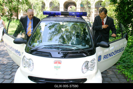Újabb egy évig járőrözhet a rendőrségi Smart a Budai Várban-stock-foto
