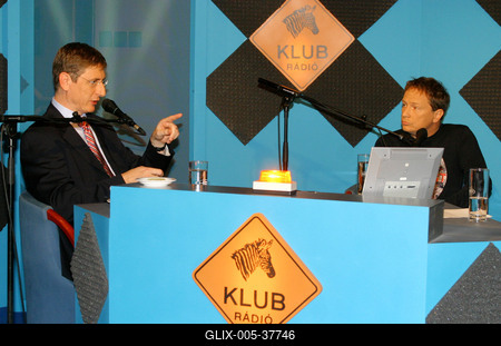 Gyurcsány Ferenc műsort vezet a Klub Rádióban-stock-foto