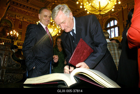 Kiosztották a Főváros Díszpolgára és a Pro Urbe díjat-stock-foto