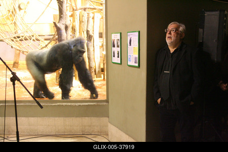 Megjelent Verebes István első regénye-stock-foto