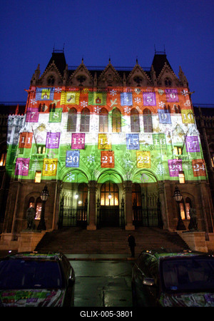 Ünneplőben az ország háza-stock-foto