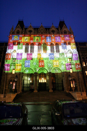 Ünneplőben az ország háza-stock-foto