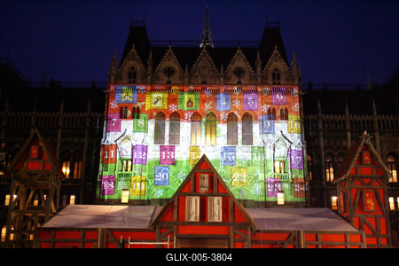 Ünneplőben az ország háza-stock-foto