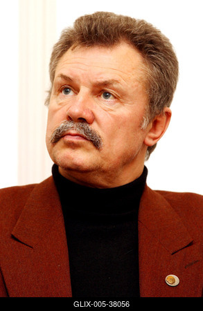 Magyar Vöröskereszt rajzpályázat-stock-foto