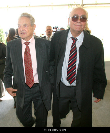 Elhelyezték a Millennium Gate – CEU Business School alapkövét-stock-foto