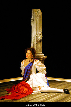 April de Angelis: Színházi Bestiák-stock-foto