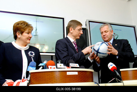 Sajtótájékoztató a 2012-s közös EB-ről-stock-foto