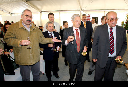 Elhelyezték a Millennium Gate – CEU Business School alapkövét-stock-foto