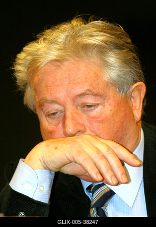 Szabó István és osztálytársai az ügynökmúltról nyilatkoztak-stock-foto