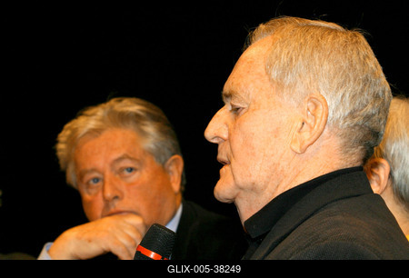 Szabó István és osztálytársai az ügynökmúltról nyilatkoztak-stock-foto