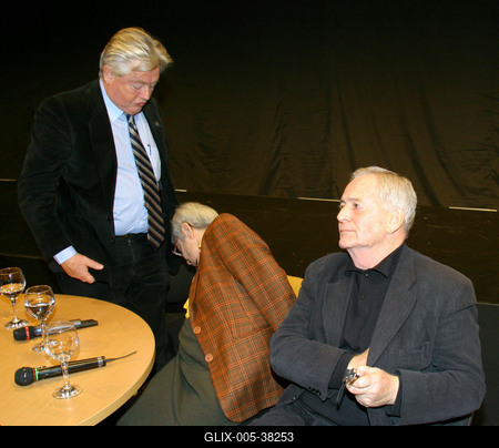 Szabó István és osztálytársai az ügynökmúltról nyilatkoztak-stock-foto