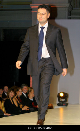 Politikusok a kifutón-stock-foto