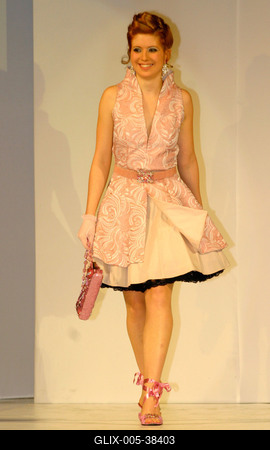 Politikusok a kifutón-stock-foto