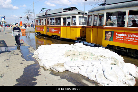 Árvíz Budapesten-stock-foto
