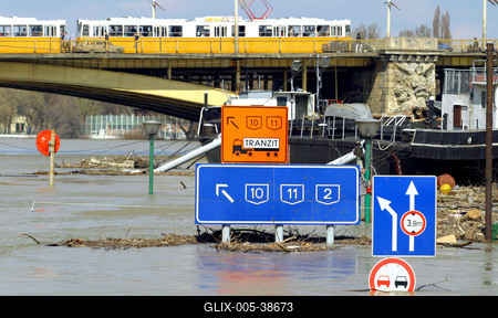 Árvíz Budapesten-stock-foto