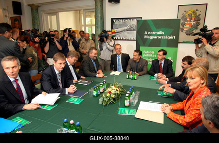 Négypárti találkozó-stock-foto