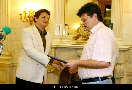 Humorfesztivál-döntő-stock-foto