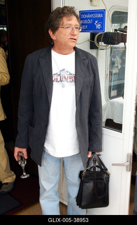 A Dunán zárták az évadot a Vígszínház művészei-stock-foto