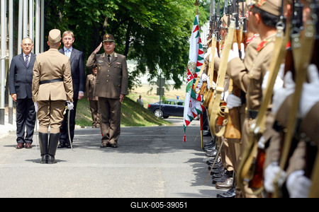 Honvédségi értekezlet-stock-foto