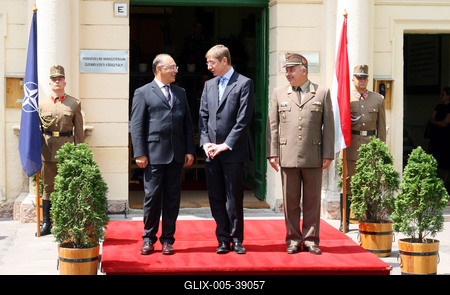 Honvédségi értekezlet-stock-foto