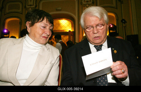 Megalakult a Nemzeti Művész Klub-stock-foto