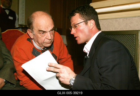 Megalakult a Nemzeti Művész Klub-stock-foto