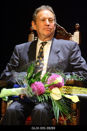 Díszpolgári címek átadása a 13. kerületben-stock-foto