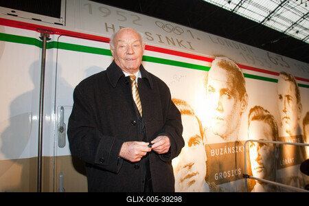 Útjára indult az Arancsapat-mozdony-stock-foto