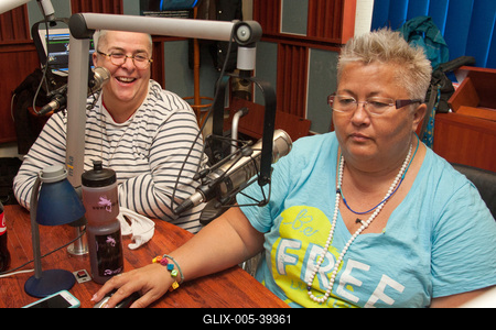 Reggeli műsor a Klubrádióban-stock-foto